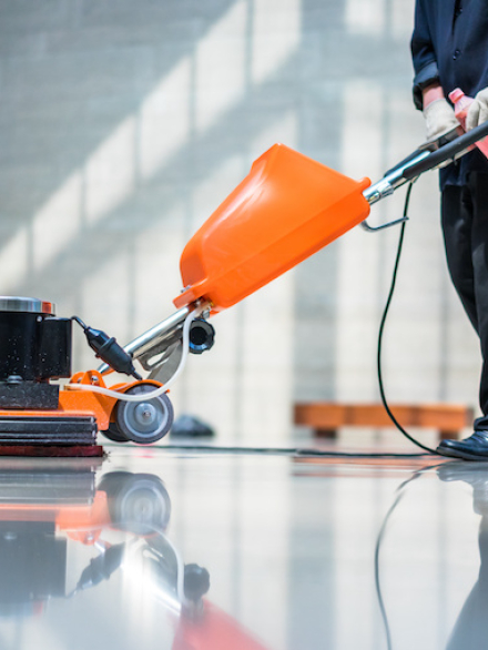 washing floor with machine